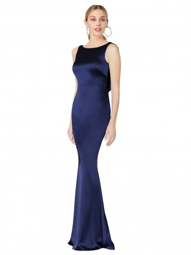 Azul marina oscuro Cubierta Halter Cuello Alto Satén elástico Largo Formales Vestidos de dama de honor / Vestidos de fiesta Fábrica