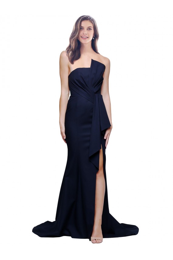 Azul marina oscuro Cubierta Sin tirantes Barrer tren Crepé Elástico Largo Vestidos de dama de honor / Vestidos de fiesta Fábrica