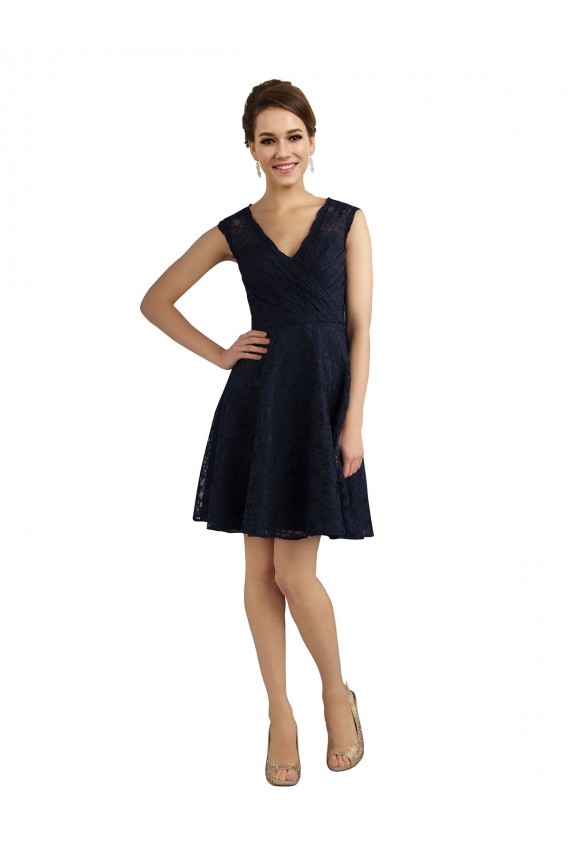 Azul marina oscuro línea A Cuello en V Encaje Corto Vestidos de dama de honor / Vestidos de cóctel Fábrica